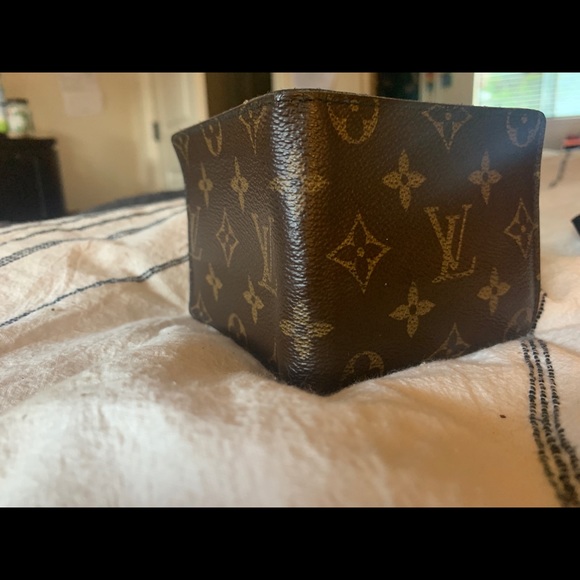 Louie Vuitton Mens Wallet